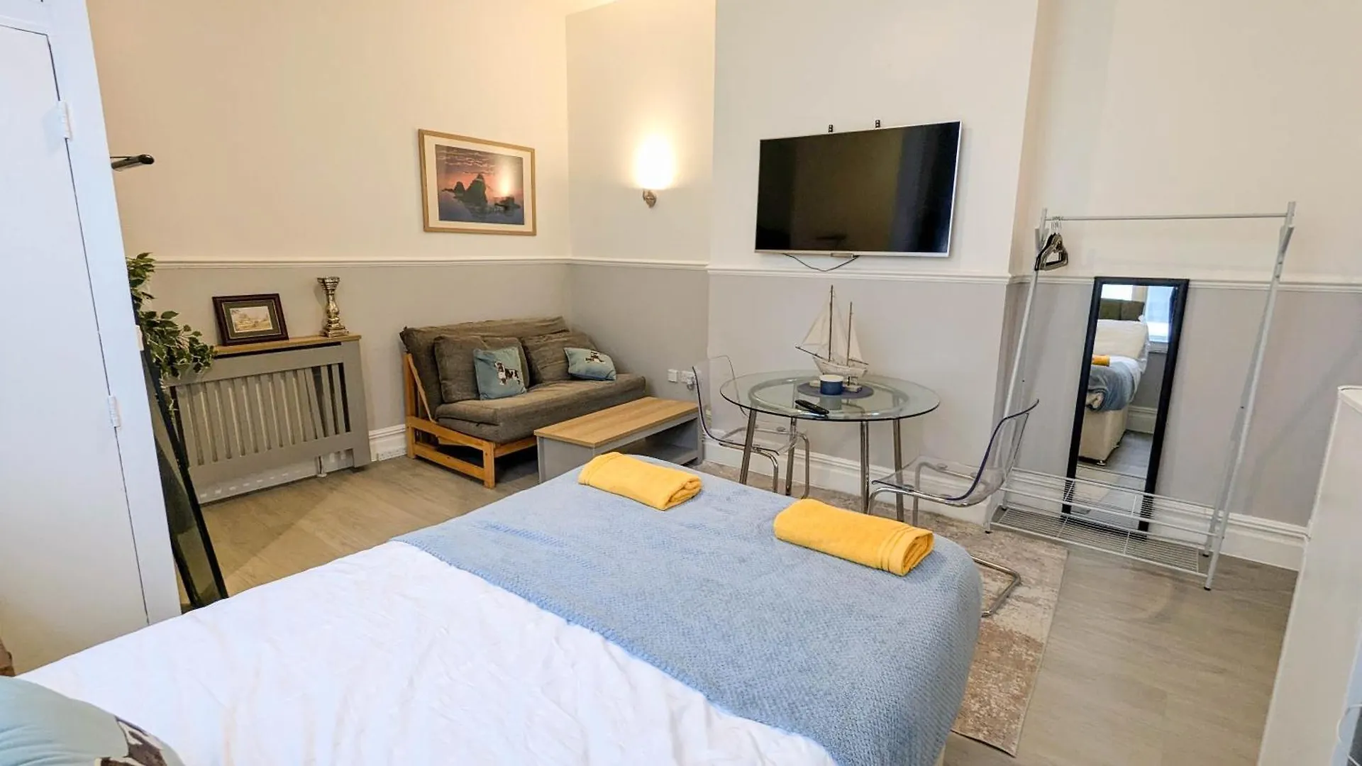 아파트 Central Studio Flat By The Sea 브라이턴